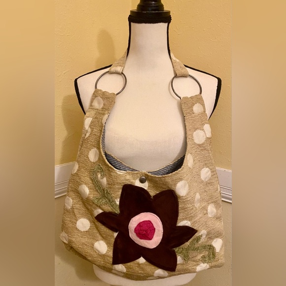 CHERELLA Floral Beige Tote Bag; Excellent condition; NWOT.